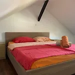 Peachy House Bezigrad